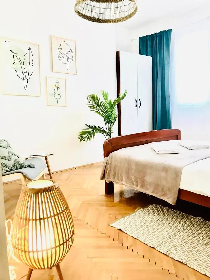 Apartmani-Okrug Gornji-Ciovo Trogir Croatia