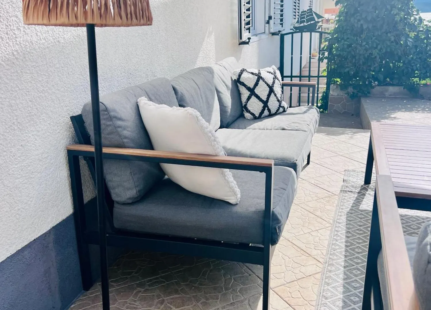 Apartmani-Okrug Gornji-Ciovo Trogir